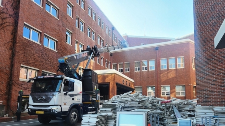 동계방학 기간 노후 시설 교체 및 학생 지원 확대