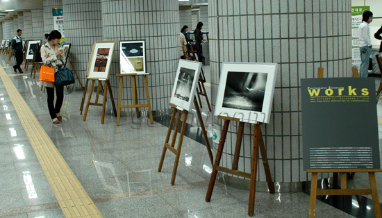 사진디자인과 작품전시회 'works'가 열리고 있는 계명대역 이승준 기자