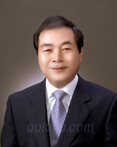 마르퀴즈 후즈 후 2009년에 등재되는 손수상 동산의료원장