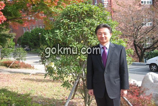 한국구약학회 회장으로 선출된 정중호 교수 서남원 기자