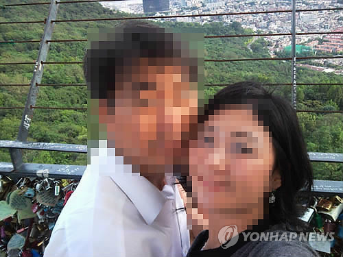 (서울=연합뉴스) 상하이 주재 한국인 외교관과 불륜 파문에 휩싸인 중국 여성 덩○○씨와 아주 가까이 지낸 것으로 알려진 P 전 영사