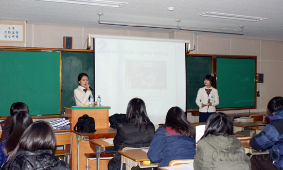 지난 15일, 포항 두호고를 직접 찾아가 ‘찾아가는 입시설명회’를 열고 있다. 홍보팀