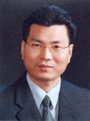 조갑제(경제금융학·부교수)