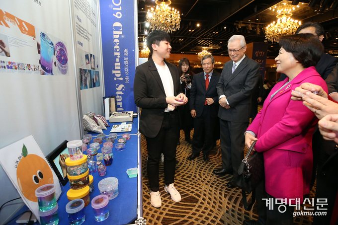 우리학교가 ‘예비창업패키지사업’주관기관에 11년 연속 선정됐다. 사진은 지난 2019년 열린 ‘창업기업인 데이’ 행사의 모습. <홍보팀>